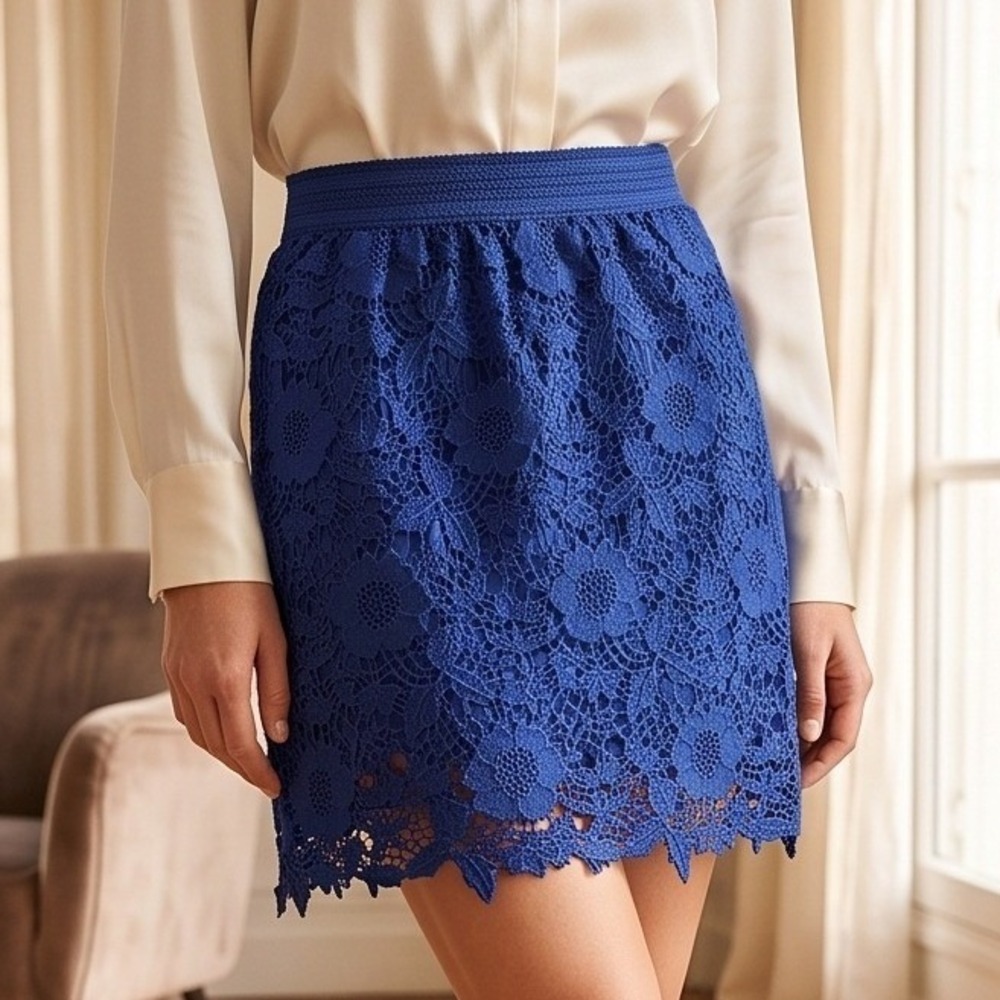 Studio West Apparel L Royal Blue Floral Lace Mini Skirt Large Elastic Waist